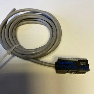 Festo SME-8-S-LED-24 proximity switch (150857) - Picture 1 of 6