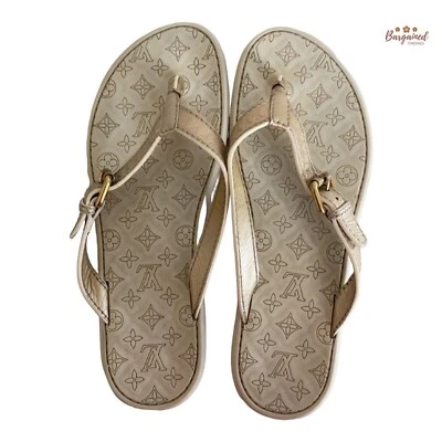 Autêntica Louis Vuitton bege monograma borracha em relevo sandálias flip flop 37/7 - Imagem 1 de 4