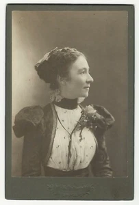 PROFILO RITRATTO DI UNA VERA BELLA DONNA A LOGANSPORT, INDIANA   - Foto 1 di 3