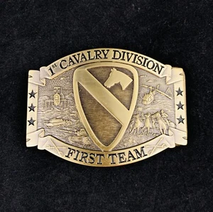 🌟US Army 1st Cavalry Division Americas First Team, Solid Brass Belt Buckle - Bild 1 von 5