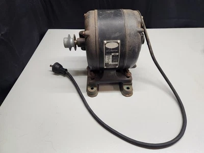 Motor Kenmore de 1/4 caballos de fuerza de los años 50 Craftsman sierra de calar Foto 1 de 4