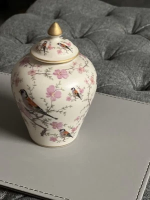 Vintage Ceramica Ibis Aveiro Portugal Urn 6” - Image 1 of 4