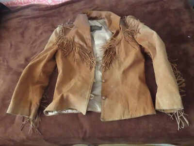 Chaqueta vintage de cuero y gamuza con flecos a medida por David James 13/14 Foto 1 de 4