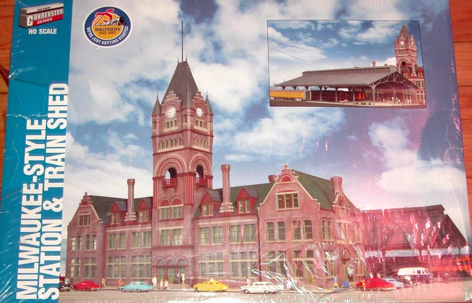 Walthers Cornerstone 933-2943 HO Milwaukee Style Station & Train Shed Model Kit