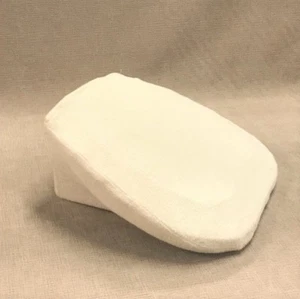 ORTHOPEDIC CARS, RV'S, TRUCKS WEDGE SEAT PAD FIRM CUSHION WITH COVER - Picture 1 of 3