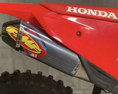 FMF 4.1 RCT Slip-on Muffler 2022 CRF250R(RX) Titanium Carbon Fiber Blue 041611 - Image 1 of 4