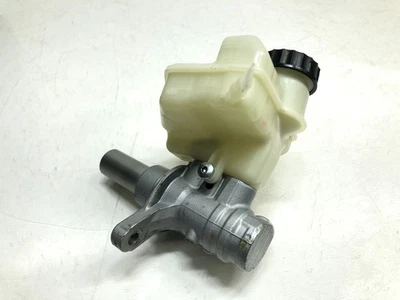 BMW 530i 540i 2017-2023 cilindro maestro de freno con depósito OEM Foto 1 de 4