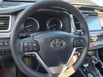 Bolsa de aire negra para volante de conductor Toyota SIENNA 2015-2020 Foto 1 de 4