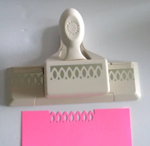 Martha Stewart Scrapbooking Crafts Edge Punch  Ovals  Design  EUC - Picture 1 of 4