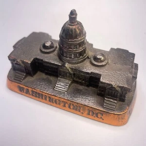 Souvenir Building US Capitol Washington Gold Tone Pot Metal 2.25” Hi Vintage - Picture 1 of 9