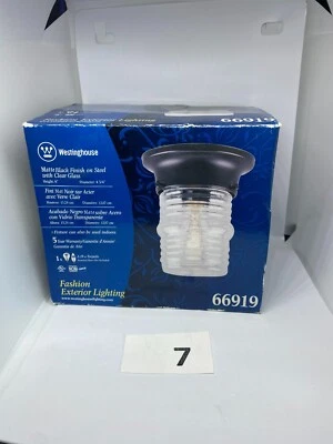 Westinghouse Lighting 66919 Tarro de gelatina de una luz Luz de porche, negro mate Foto 1 de 4