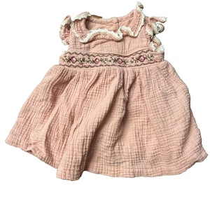 Iris & Ivy Mädchen Kleid 0-3 Monate rosa gesmokt Americana klassisch bestickt (4) - Bild 1 von 7