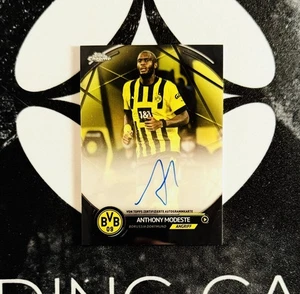 2022-23 Topps Chrome Borussia Dortmund - Modeste On-Card Autograph Black /15 - Bild 1 von 2