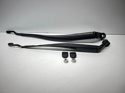 2006-2015 Lexus IS250 IS350 FRONT RIGHT & LEFT Windshield Wiper Arm, Nuts & Caps - Image 1 of 4