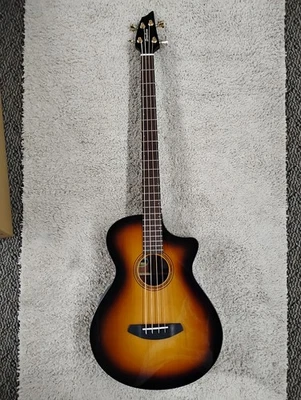 Bajo eléctrico acústico de 4 cuerdas Breedlove Solo Pro Concerto CE, Edgeburst Foto 1 de 4