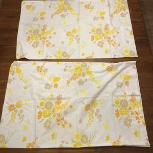 Vintage Sears Roebuck Perma Prest Floral Flower Power 2 Pillowcases - Picture 1 of 2