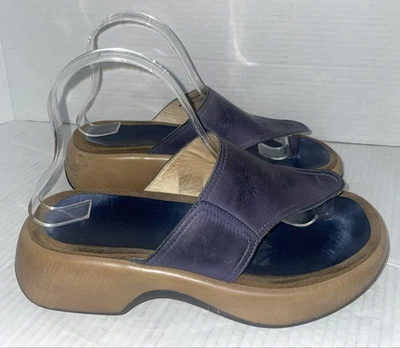 Sandalias Dansko Mujer EE. UU. 8 Slide Cuero Azul Sin Cordones Cuña Chanclas EU 38 Foto 1 de 4
