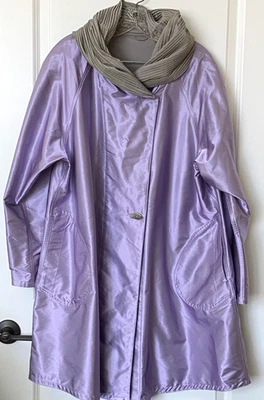 Abrigo de Lluvia MYCRA PAC Talla M/L Donatella Gris Lavanda Reversible Viaje Embalable Foto 1 de 4