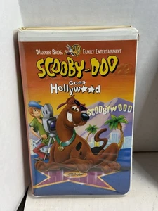 Scooby-Doo Goes Hollywood (VHS, 1997, Clam Shell) - Imagen 1 de 2