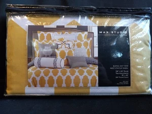 Brand New / Max Studio Home -King Duvet Set / Duvet & Two King Shams - Picture 1 of 3