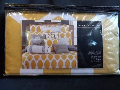 Brand New / Max Studio Home -King Duvet Set / Duvet & Two King Shams - Image 1 of 3