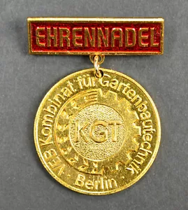 DDR Medaille Ehrennadel KGT VEB Kombinat Gartenbautechnik Berlin RAR! 9595 - Bild 1 von 2