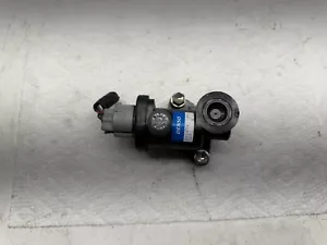 2019-2020-2021-2022 SUBARU FORESTER INTAKE MANIFOLD SOLENOID VALVE 012010-1091 - Picture 1 of 7