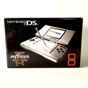 Grey Nintendo DS Console + Box & Game - Tested & Working - Damaged Hinge - Picture 1 of 19