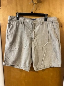 Simply Styled by Sears Men's Light Grey Casual Bermuda Cotton Shorts - 38 - Picture 1 of 7