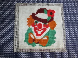 HAPPY & SMILING CIRCUS CLOWN Needlepoint - 12" x 12" + border canvas - Imagen 1 de 1