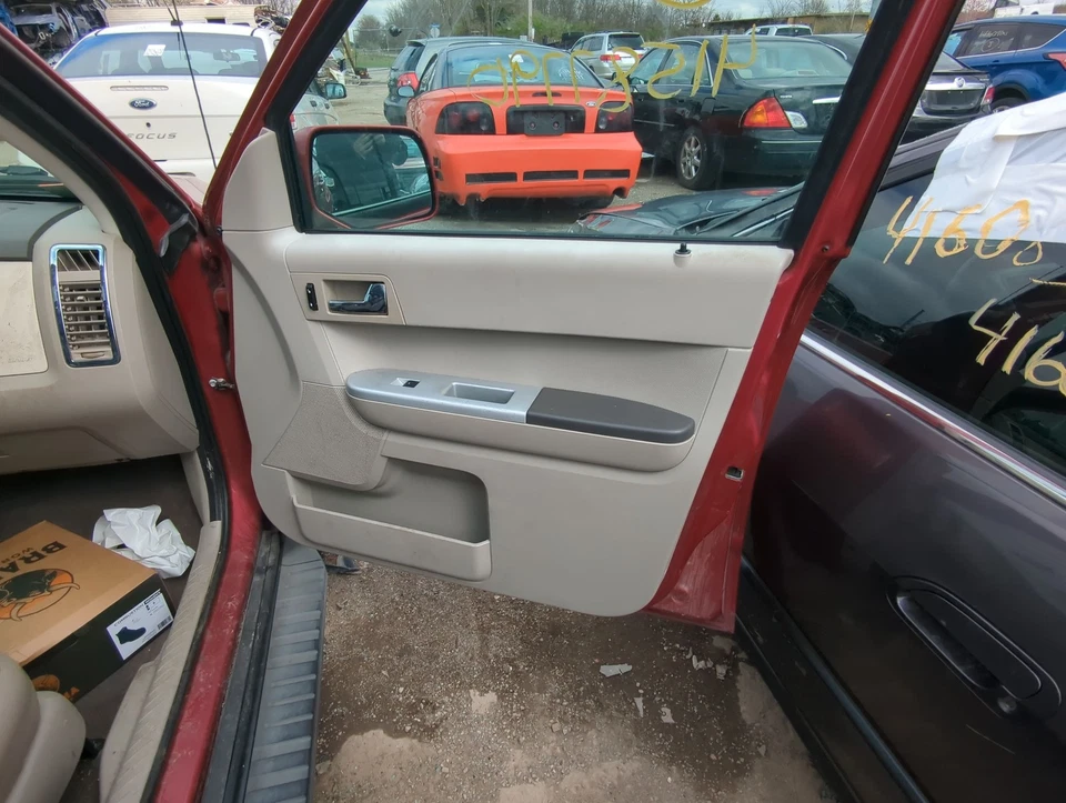 Mercury Mariner 2008 pasajero delantero derecho interior panel puerta moldura P70DX Foto 1 de 1