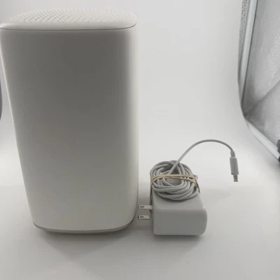 Comcast Xfinity XB7-T Modem WiFi Router W OEM Power Adapter! - Image 1 of 4