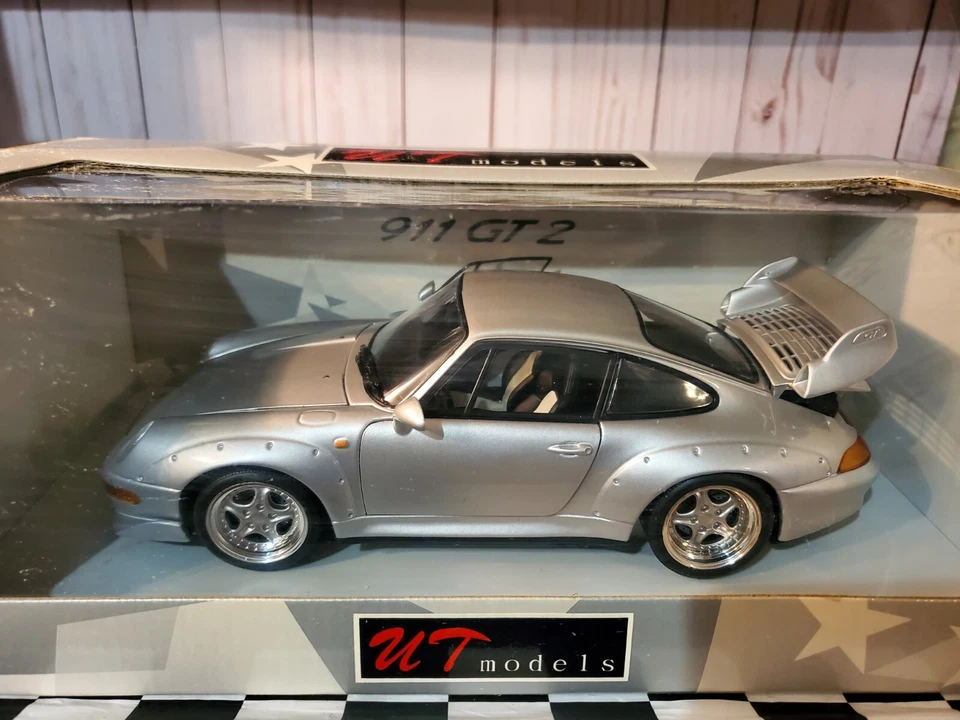 UT Models Limited 1997 Porsche Carrera 911 GT2 1:18 Diecast Street Version Car - Image 1 of 4