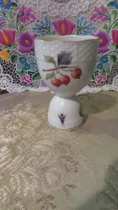 Taza de huevo doble vintage Herend Hungría patrón de frutas | Porcelana pintada a mano - Imagen 1 de 6