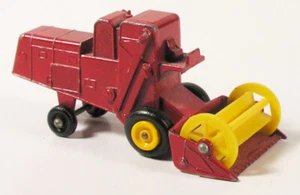 MATCHBOX 65 CLAAS COMBINE HARVESTER VINTAGE LESNEY ENGLAND FARM - Picture 1 of 4