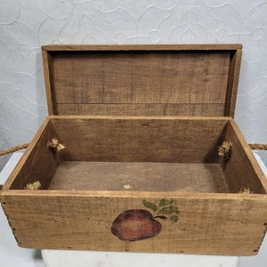 VTG Wood Apple Box 16" Hand Painted Rope Handle Signed 1997 County Fair 4H - Picture 1 of 22