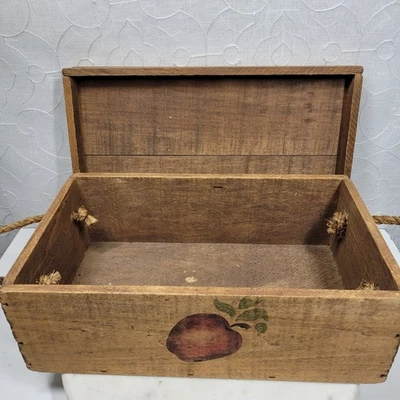 VTG Wood Apple Box 16" Hand Painted Rope Handle Signed 1997 County Fair 4H - Image 1 of 4
