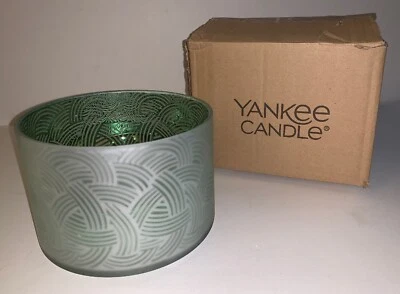 YANKEE CANDLE Celtic Dreams Jar Candle Barrel Shade Glass NWT Boxed Decor Irish - Image 1 of 4