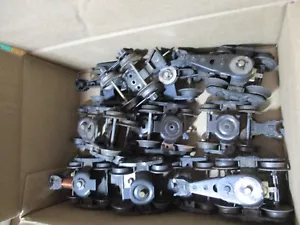 Lot of 17 VINTAGE Lionel Postwar O-Gauge Trucks~VG CONDITION - Picture 1 of 3