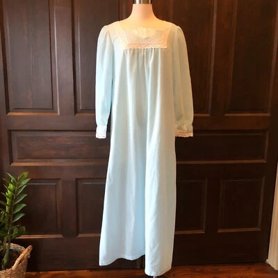 Nuevo sin etiquetas Camisón Largo de Vellón Willow Creek De Colección EE. UU. Azul Claro Cottagecore Talla M Foto 1 de 4