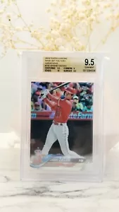Topps Chrome Shohei Ohtani 2018 radiocontrol SP #700 variaciones refractor BGS 9,5 gemas montado! - Imagen 1 de 2