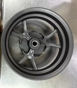 Genuine B8R-F5338-10-P0 CAST WHEEL REAR for Yamaha Zuma 125 2022-2025 - Picture 1 of 2