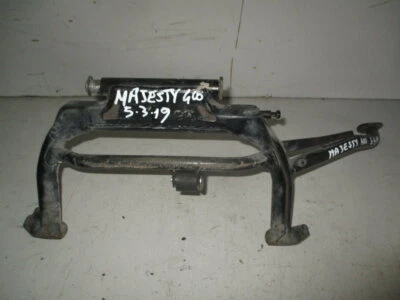 5RU271110000 Cavalletto Centrale Supporto Staffa Yamaha Majesty 400 2004 2008 - Immagine 1 di 2