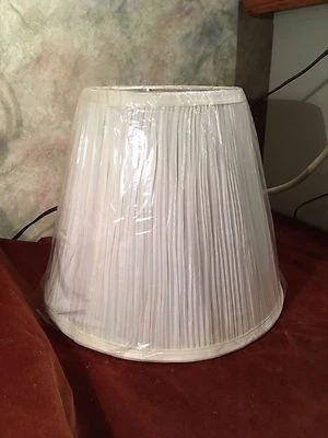 New Small Pleated Off-White Lampshade for Harp - Image 1 of 3