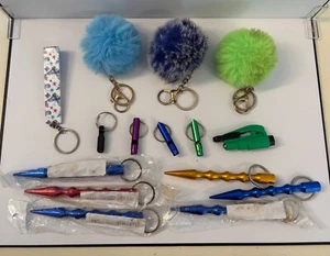 15 Schlüsselanhänger - einige Züge, einige Pfeifen & etwas Schutz - Bild 1 von 4