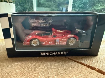 Minichamps Ferrari 333 SP 12H Sebring 1997 1:43 - Image 1 of 4