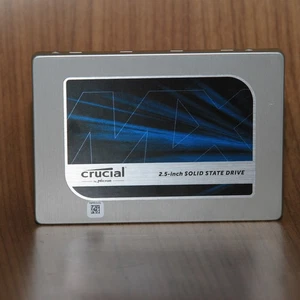 Crucial MX200 CT250MX200SSD1 250 GB 2,5 in unità a stato solido SATA III - Foto 1 di 2