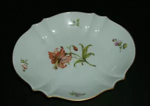 Ludwigsburger Porzellanschale für Gebäck, mit wunderschöner Blumenmalerei - Bild 1 von 4