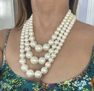 Vintage Estate Triple Strand Faux Pearl Statement Necklace 18" Long - *Flaw - Picture 1 of 12