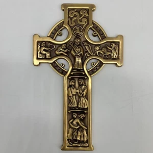 VTG 1999 True Celtic 8" Wall Cross Crucifix w/ Antique Gold Tone Finish Keepsake - Picture 1 of 16